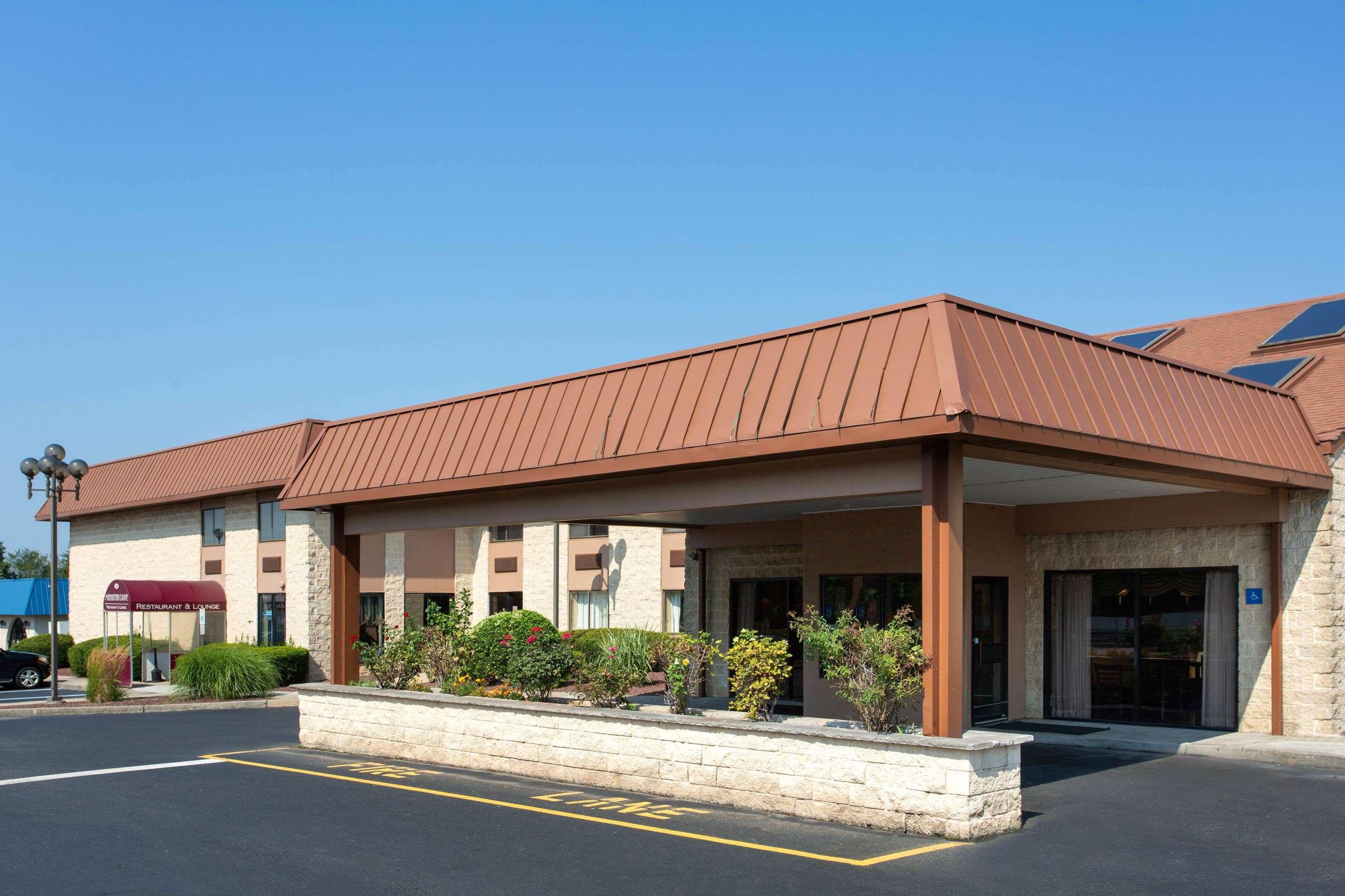 Days Inn By Wyndham Hillsborough Dış mekan fotoğraf